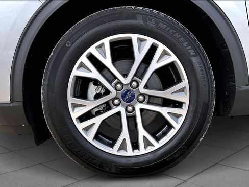 Certified 2022 Ford Escape SEL image 10