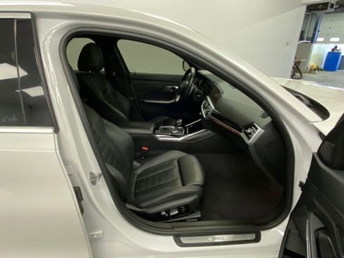 Used 2019 BMW 330i xDrive Sedan w/ Convenience Package AWD/4WD image 23