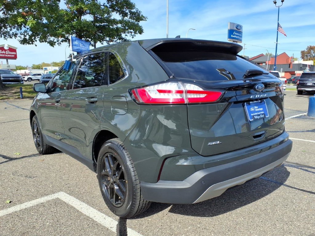 Certified 2024 Ford Edge SEL w/ Convenience Package AWD/4WD image 8