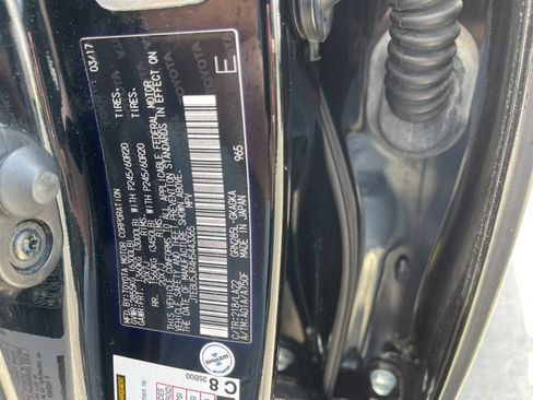 Used 2017 Toyota 4Runner Limited AWD/4WD image 34