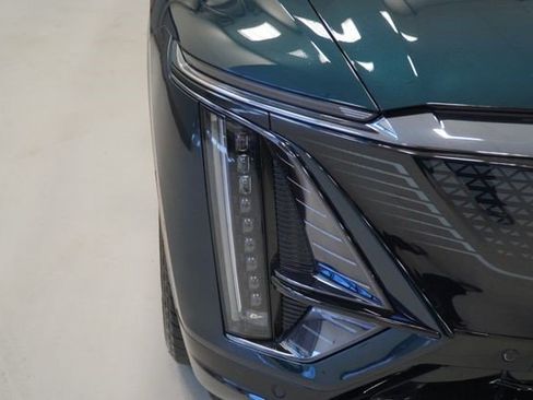 Certified 2024 Cadillac Lyriq Sport AWD/4WD image 11