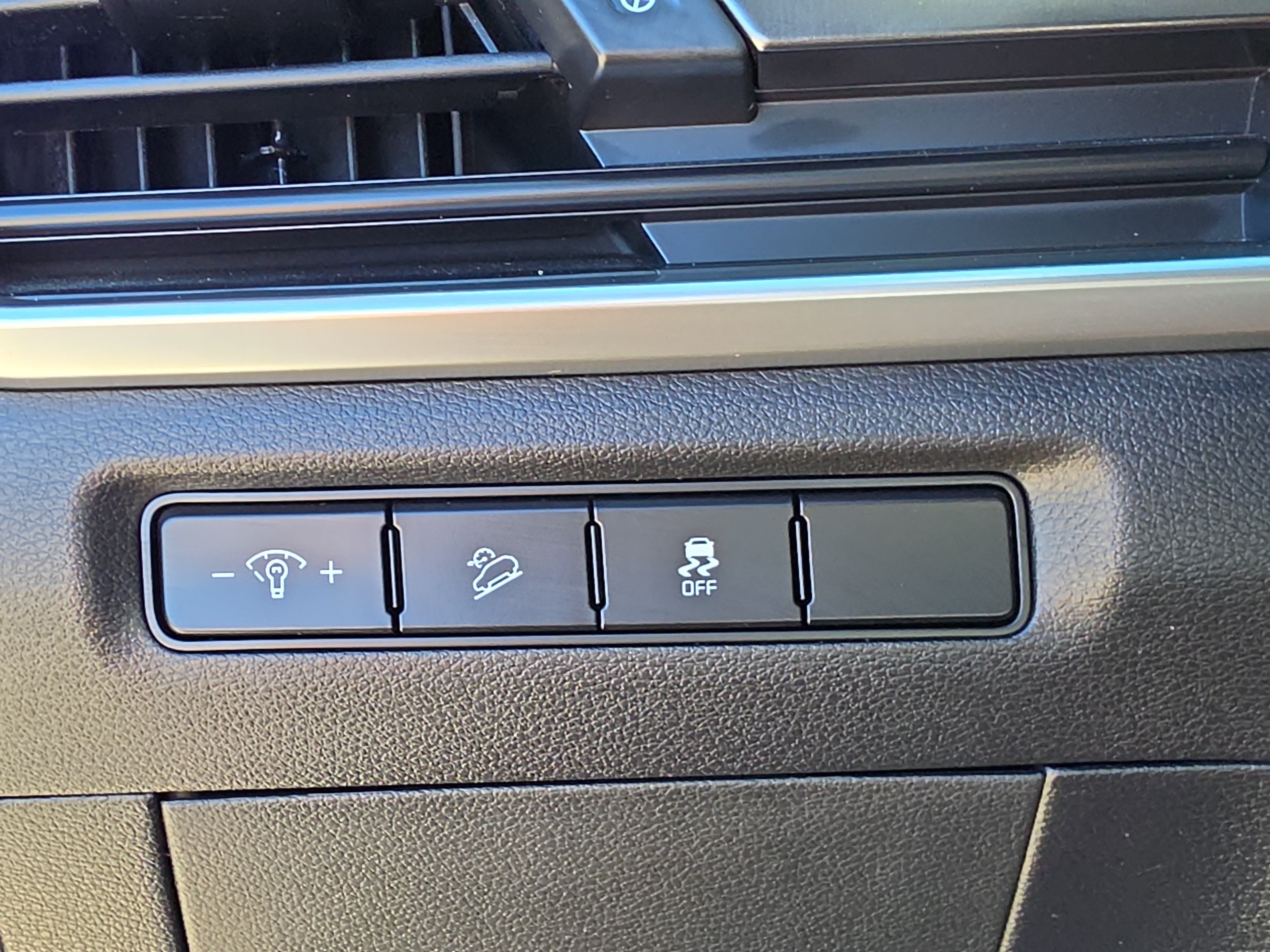 Certified 2023 Kia Telluride LX FWD image 27