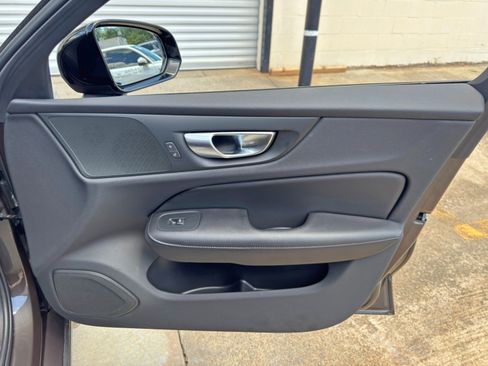 Used 2024 Volvo S60 B5 Plus w/ Climate Package FWD image 44