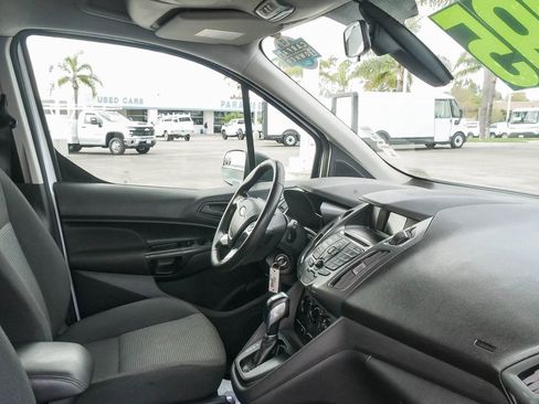 Used 2018 Ford Transit Connect XL image 17