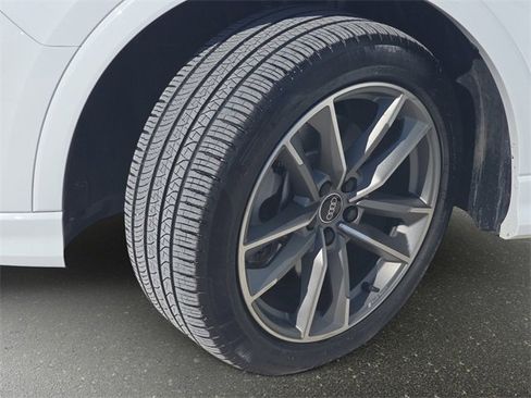 Used 2025 Audi Q3 2.0T Premium w/ Convenience Package image 36