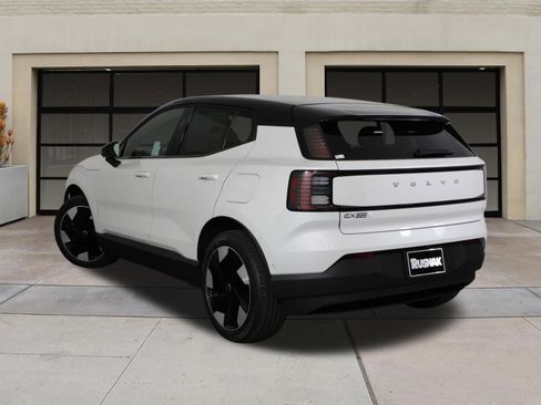New 2026 Volvo EX30 Ultra image 3