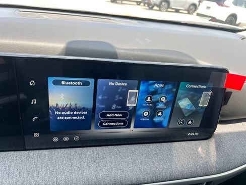 New 2026 Nissan Kicks SV w/ SV Premium Package FWD image 9
