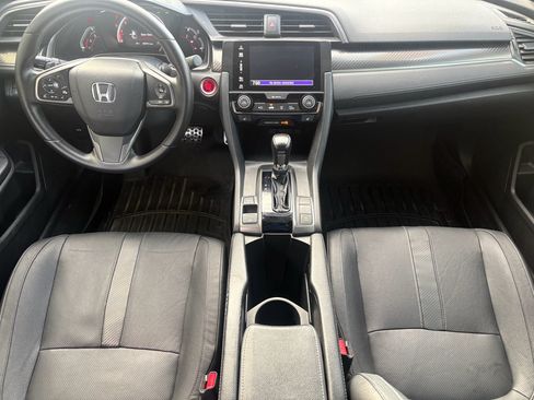 Used 2018 Honda Civic Sport Touring image 2