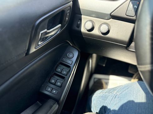 Used 2016 Chevrolet Tahoe LS AWD/4WD image 34