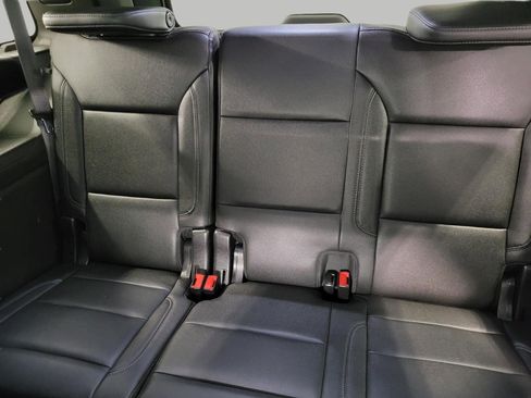 Used 2021 Chevrolet Tahoe Z71 w/ Luxury Package AWD/4WD image 24