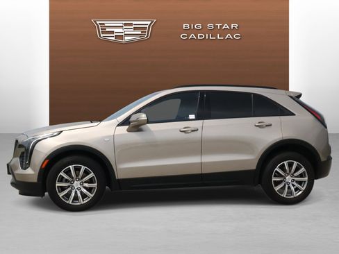 Used 2023 Cadillac XT4 Sport FWD image 2