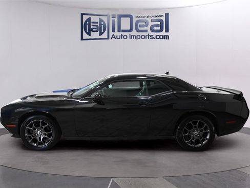 Used 2018 Dodge Challenger GT w/ Driver Convenience Group image 2