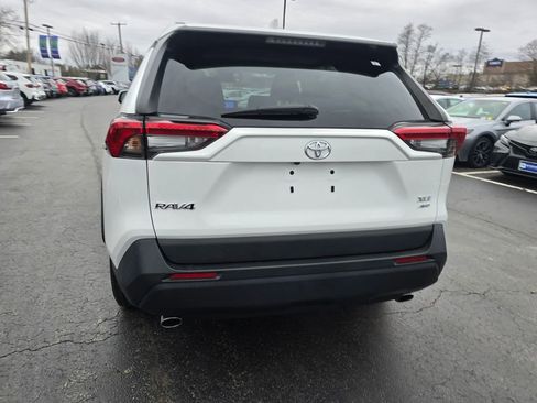 Used 2023 Toyota RAV4 XLE image 6