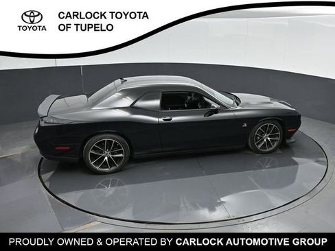 Used 2018 Dodge Challenger R/T Scat Pack RWD image 38