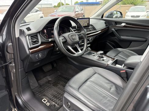 Used 2019 Audi Q5 2.0T Premium Plus w/ Premium Plus Package AWD/4WD image 9