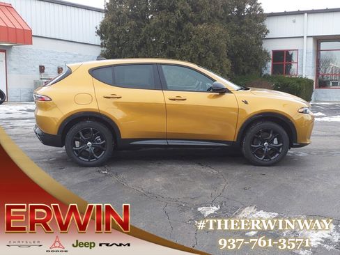 New 2024 Dodge Hornet R/T w/ R/T Blacktop Package image 2