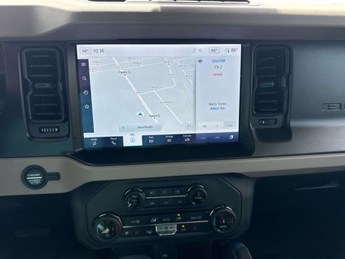 Certified 2022 Ford Bronco Wildtrak AWD/4WD image 25