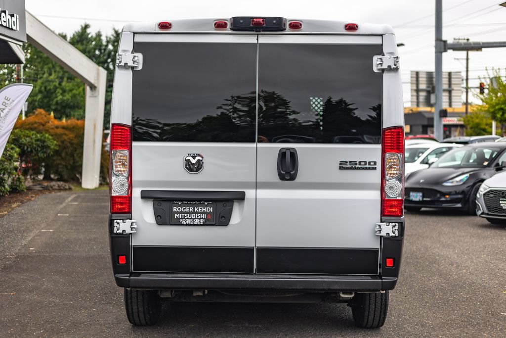 Used 2025 RAM ProMaster 2500 w/ U-Haul Equipment Group FWD image 8
