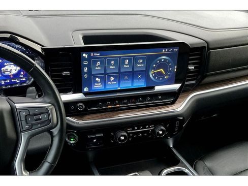 Used 2023 Chevrolet Silverado 1500 LT Trail Boss w/ LT Trail Boss Premium Package image 7