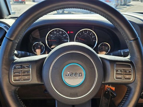 Used 2016 Jeep Wrangler Unlimited Sahara w/ Connectivity Group image 20