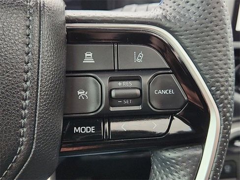 Used 2023 Toyota Sequoia Platinum image 18