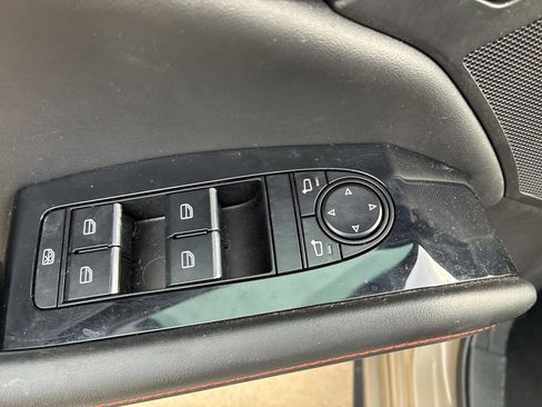 Used 2024 MAZDA MAZDA3 s image 7