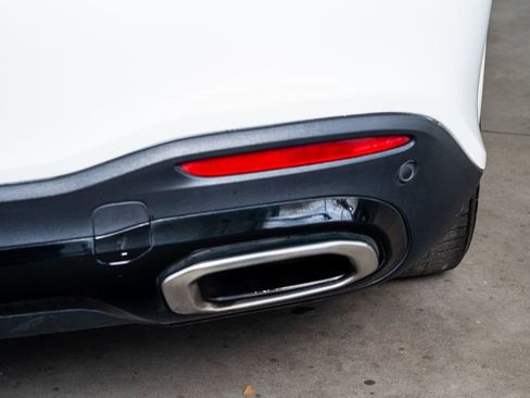 Used 2020 Mercedes-Benz GLS 580 GLS 580 w/ E-Active Body Control Package image 29