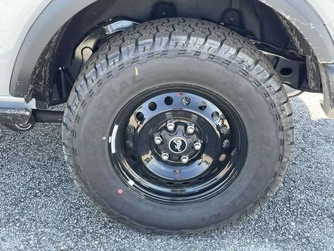 New 2026 Ford Bronco Big Bend w/ Black Diamond Package AWD/4WD image 8