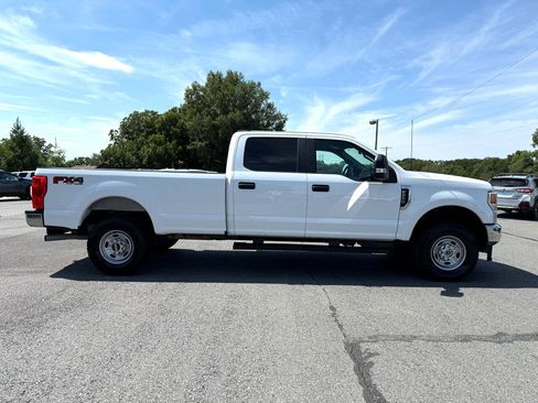 Used 2022 Ford F250 XL w/ Power Equipment Group image 7