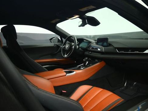 Used 2019 BMW i8 Coupe AWD/4WD image 33