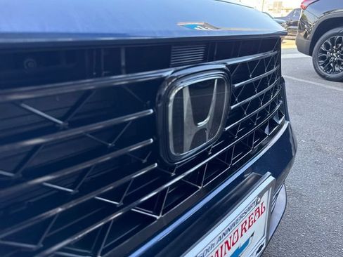 Used 2023 Honda Accord EX image 34