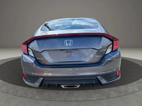 Used 2019 Honda Civic Sport image 6