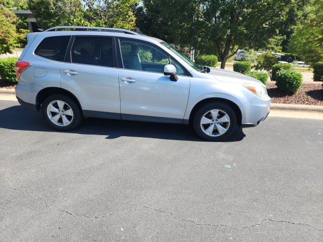 Used 2014 Subaru Forester 2.5i Limited AWD/4WD image 6