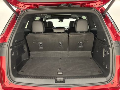 Used 2025 Buick Enclave Avenir w/ Super Cruise Package AWD/4WD image 17