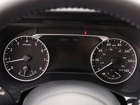 Certified 2025 Nissan Pathfinder SV w/ SV Premium Package FWD image 16