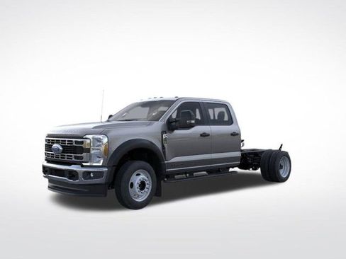 New 2026 Ford F450 XL w/ XL Chrome Package image 2