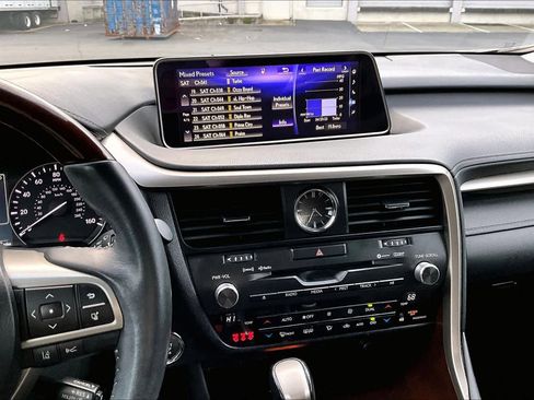 Used 2019 Lexus RX 350 image 9