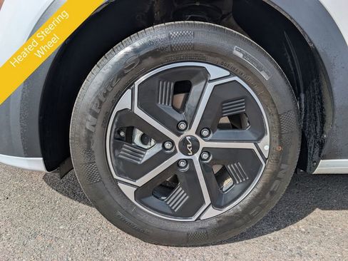 Certified 2023 Kia Niro EX w/ EX Cold Weather Package FWD image 13