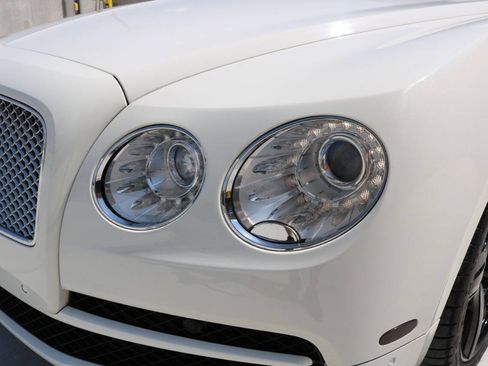 Used 2015 Bentley Flying Spur V8 AWD/4WD image 70