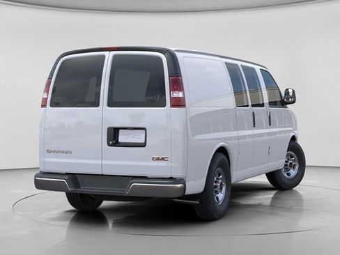 New 2026 GMC Savana 2500 w/ Driver Convenience Package RWD image 4