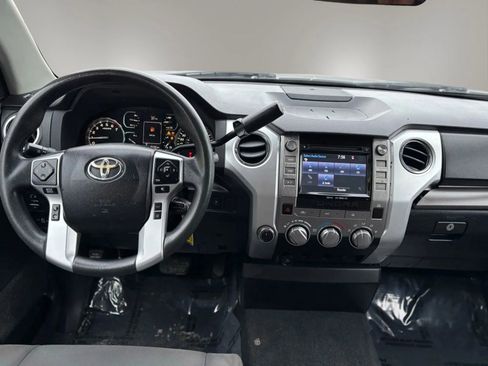 Used 2018 Toyota Tundra SR5 image 17