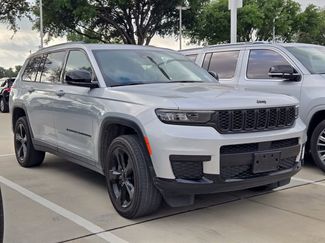 Used 2023 Jeep Grand Cherokee L Laredo RWD video 1