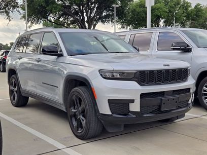Used 2023 Jeep Grand Cherokee L Laredo