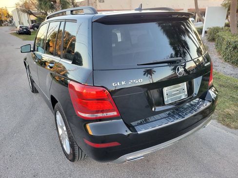 Used 2015 Mercedes-Benz GLK 250 BlueTEC 4MATIC image 11