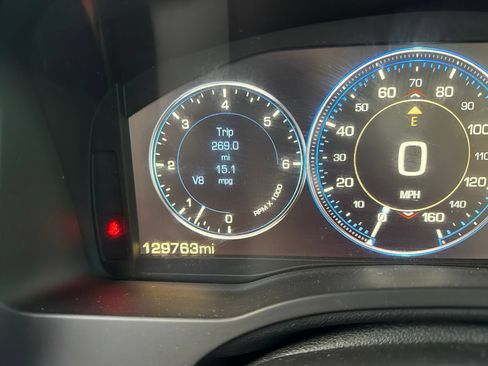 Used 2015 Cadillac Escalade Premium AWD/4WD image 7