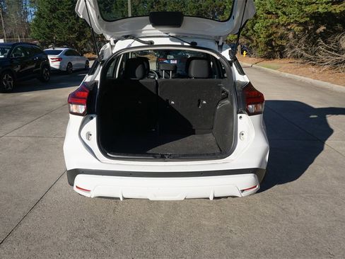 Used 2023 Nissan Kicks S image 13