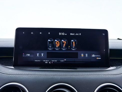 Used 2022 Kia Stinger GT2 AWD/4WD image 23