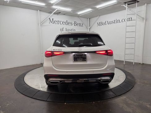 Used 2026 Mercedes-Benz GLC 300 image 6