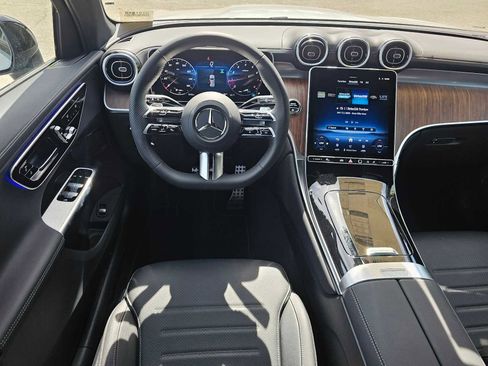 Used 2026 Mercedes-Benz GLC 300 image 18