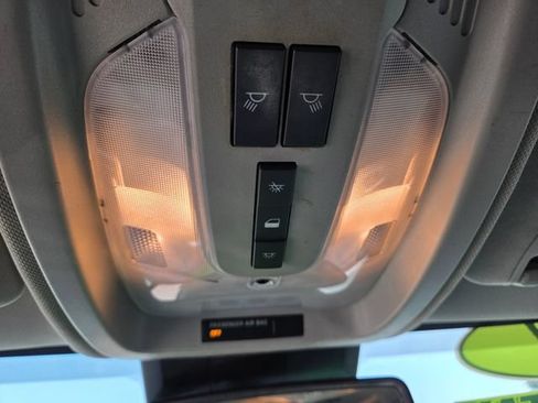 Used 2017 Chevrolet Equinox LT w/ Convenience Package FWD image 32
